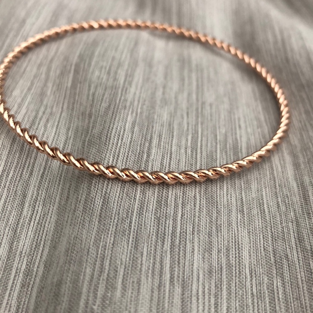 Set of 7 rose gold bangles - Picture 8 of 8